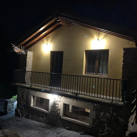 Casa De La Lastra Luena *