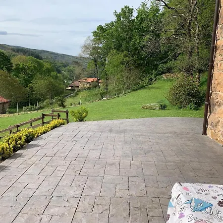 Casa De La Lastra Luena