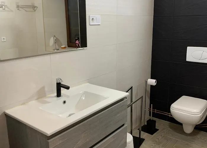 Casa De La Lastra Luena * San Miguel de Luena