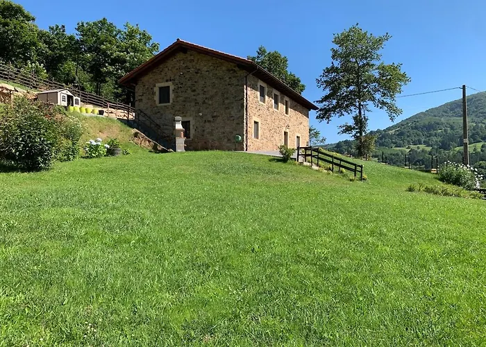 Casa De La Lastra Luena Holiday home